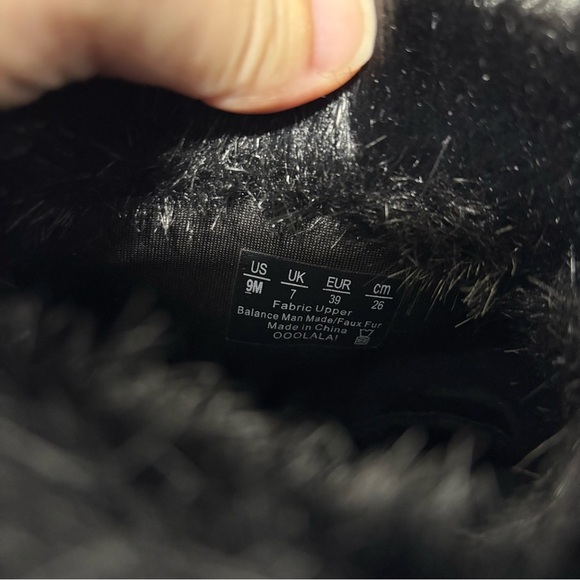 Bzees Ooolala! Faux Fur Boots Women's Size 9M Black Pull On Fabric Upper Comfort - Picture 9 of 13